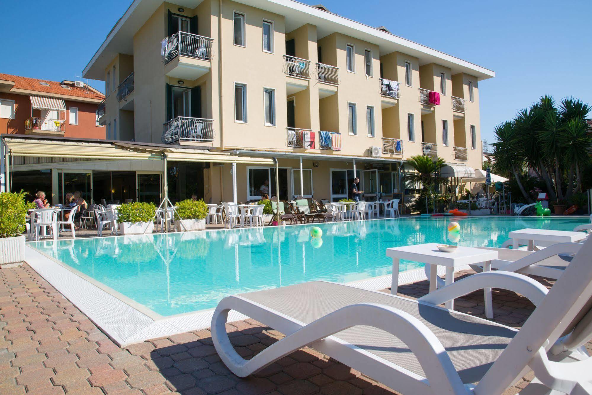 Hotel Delle Mimose Diano Marina Luaran gambar